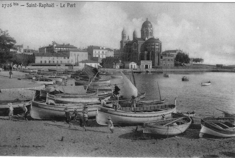 FRAD083_2 FI SAINT-RAPHAËL 736 001