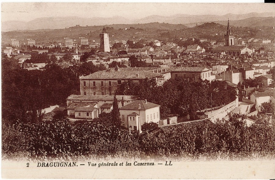 FR_AD83_2FI_DRAGUIGNAN_369