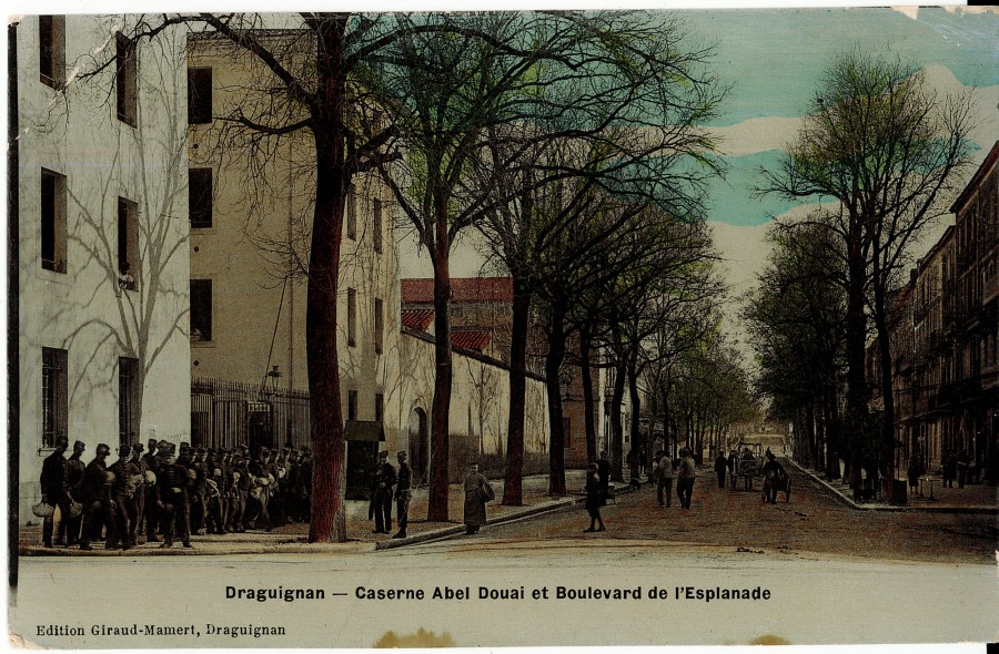 FR_AD83_2FI_DRAGUIGNAN_370