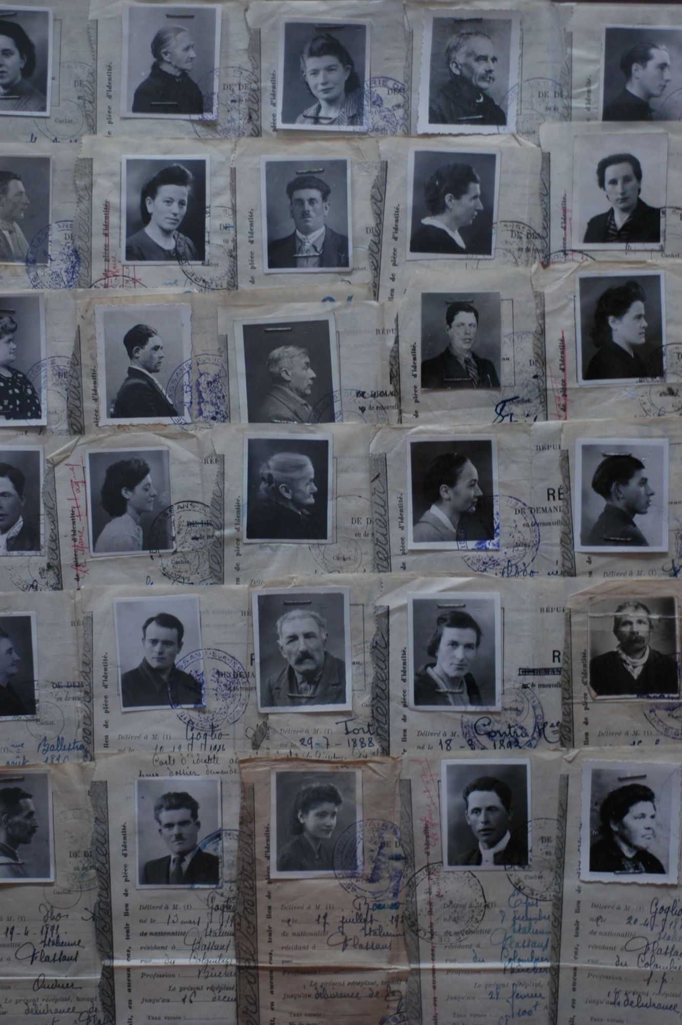 Récépissés de demande ou de renouvellement de carte d'identité (1941-1945) Archives communales de Flassans sur Issole, E DEPOT 10 / 2 I 15