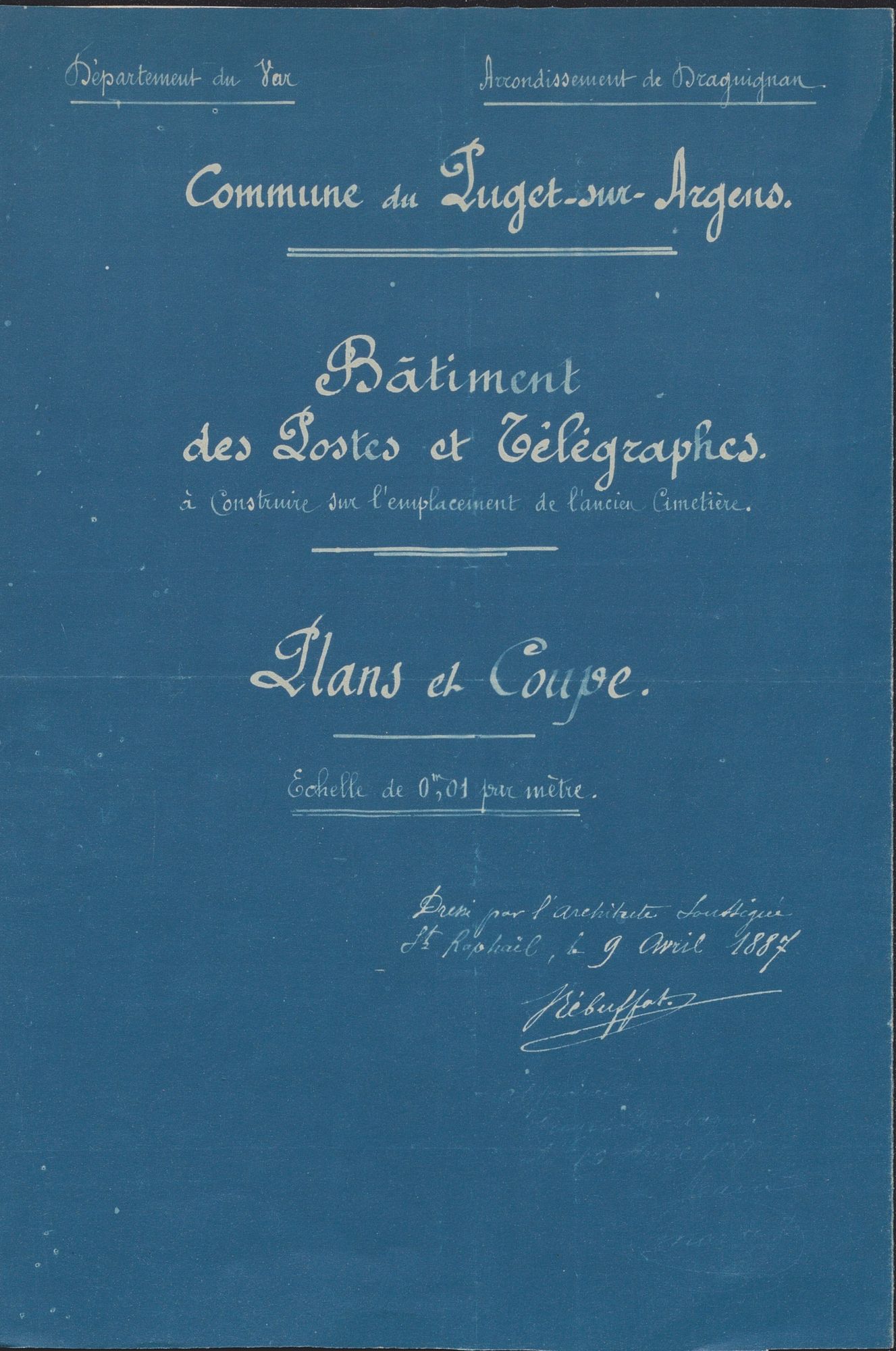 Ici, la technique du cyanotype a également servi pour la page de garde des plans. Elle indique que la poste a été construite sur l'emplacement de l'ancien cimetière. Il s'agit de plans et coupe à l'échelle de 0,01 mètre par mètre.